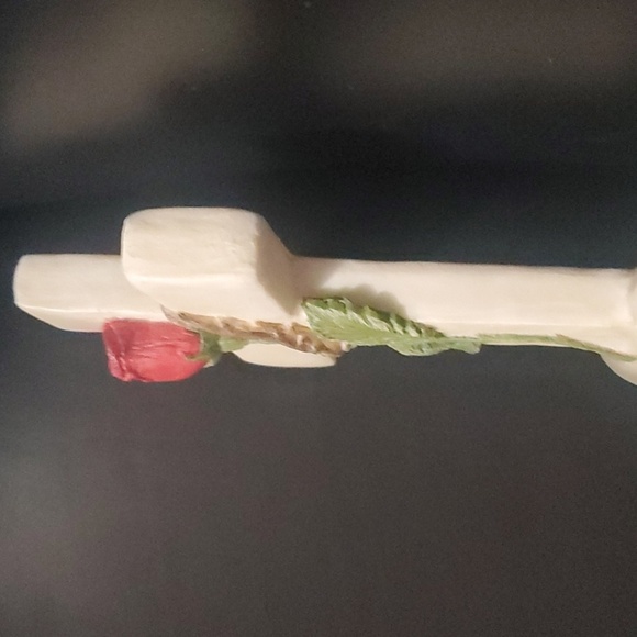 Decorative Cross with Red Rose Accent Deuteronomy Bible Quote 30:19-20 - Picture 4 of 11